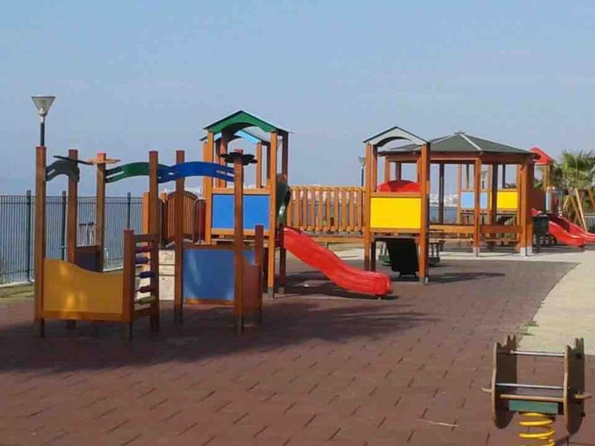 Paleo Faliro Athens Fully Equipped 2 Bedrooms 90 Sqm Big Apartment 200M To Free Beach Kültér fotó